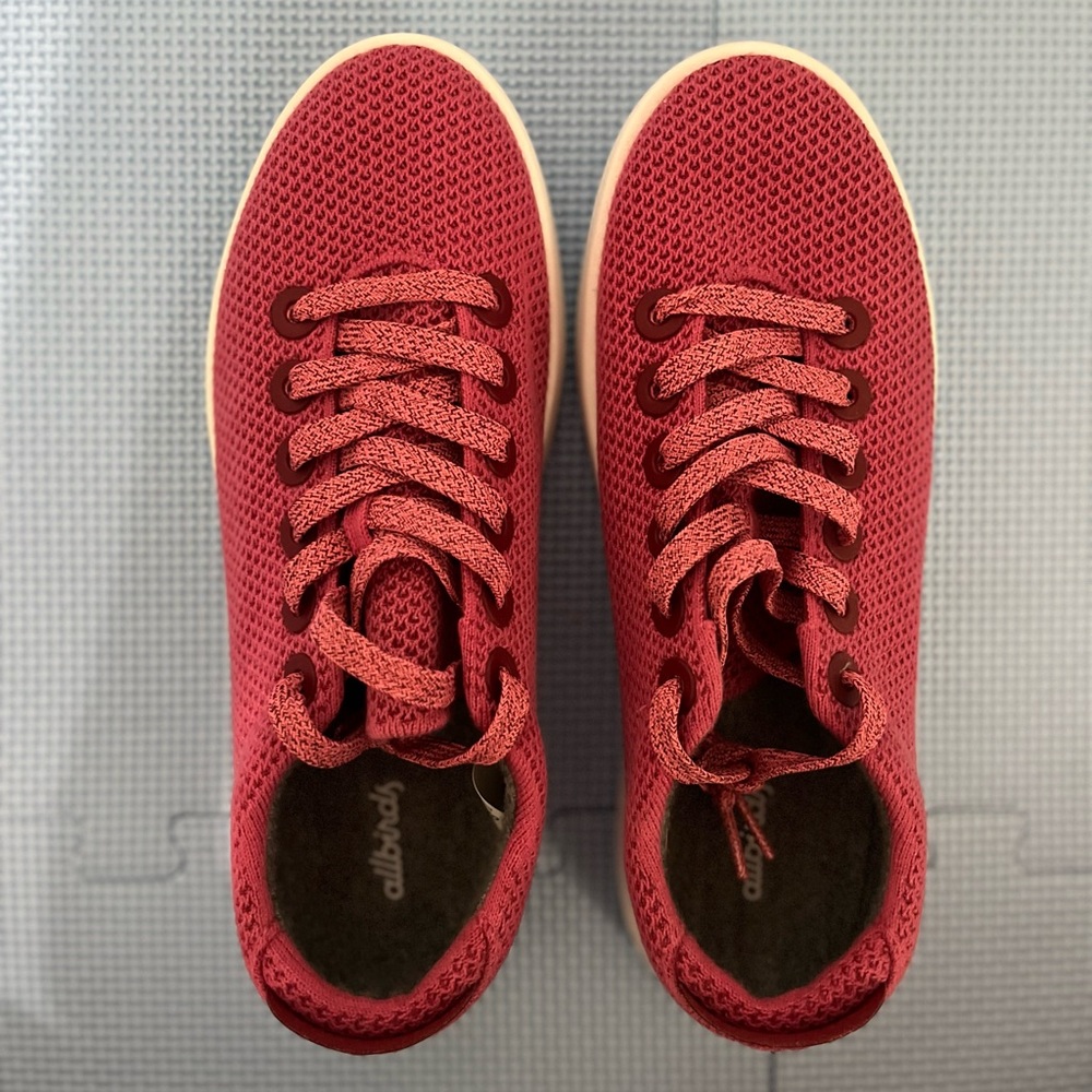 Allbirds Tree Runners Women’s Size 10 — Deep Pink / Rose Color - NWOT